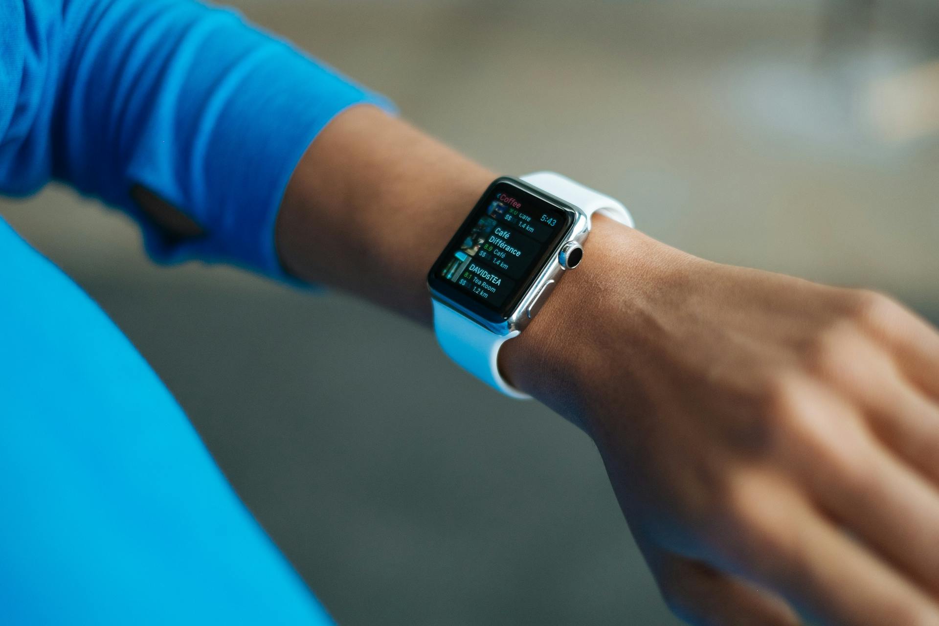 Apple Watch Health Features: Tracking Your Fitness and Wellness
